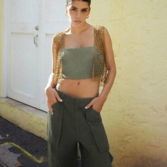 Stunning NWOT Zara green cropped top with straps - Picture 2 of 8